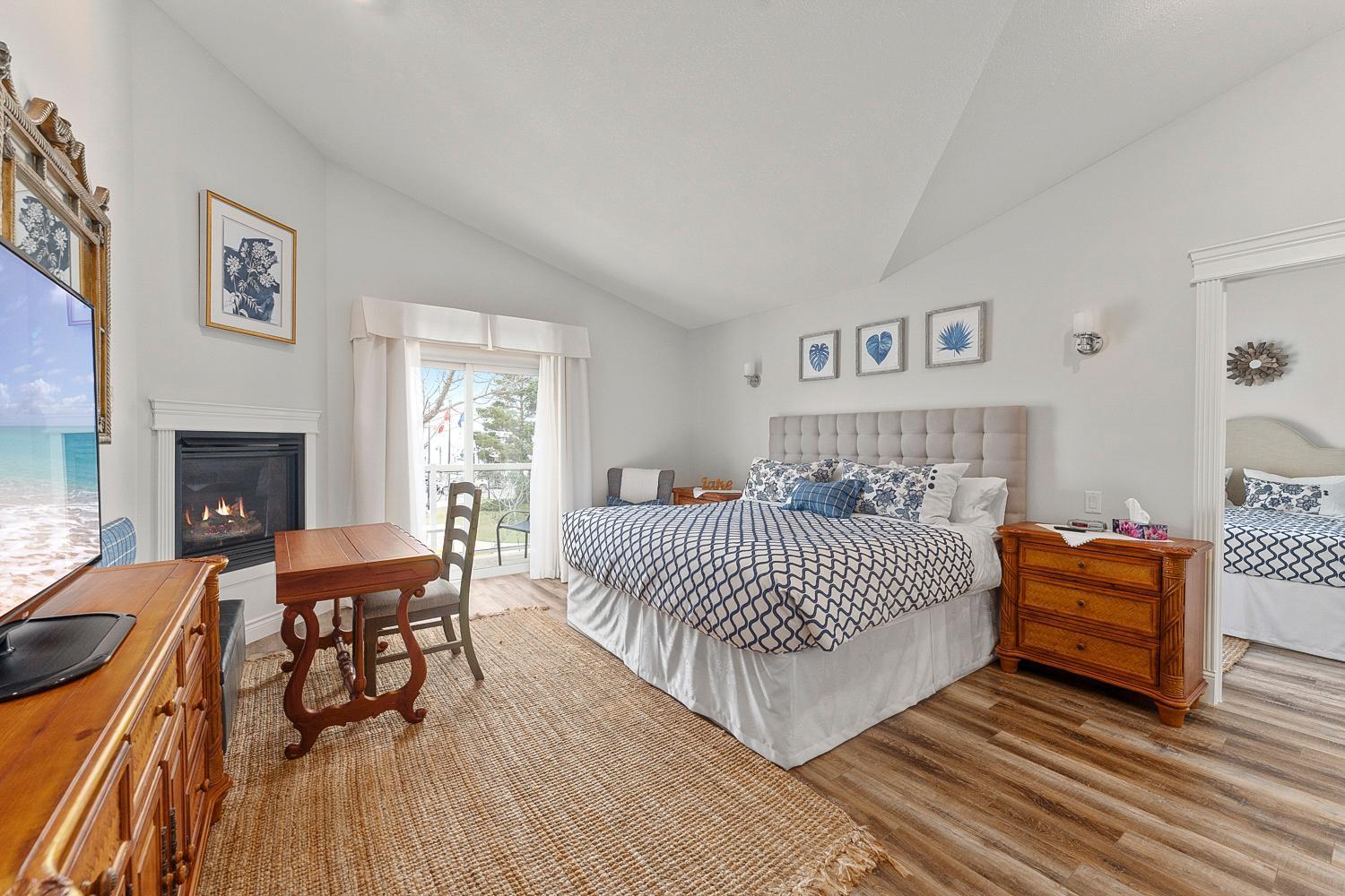 Lakeshore Inn Cold Lake エクステリア 写真